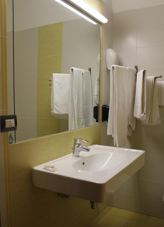 Hotel 106 Sellia Marina Bilik gambar