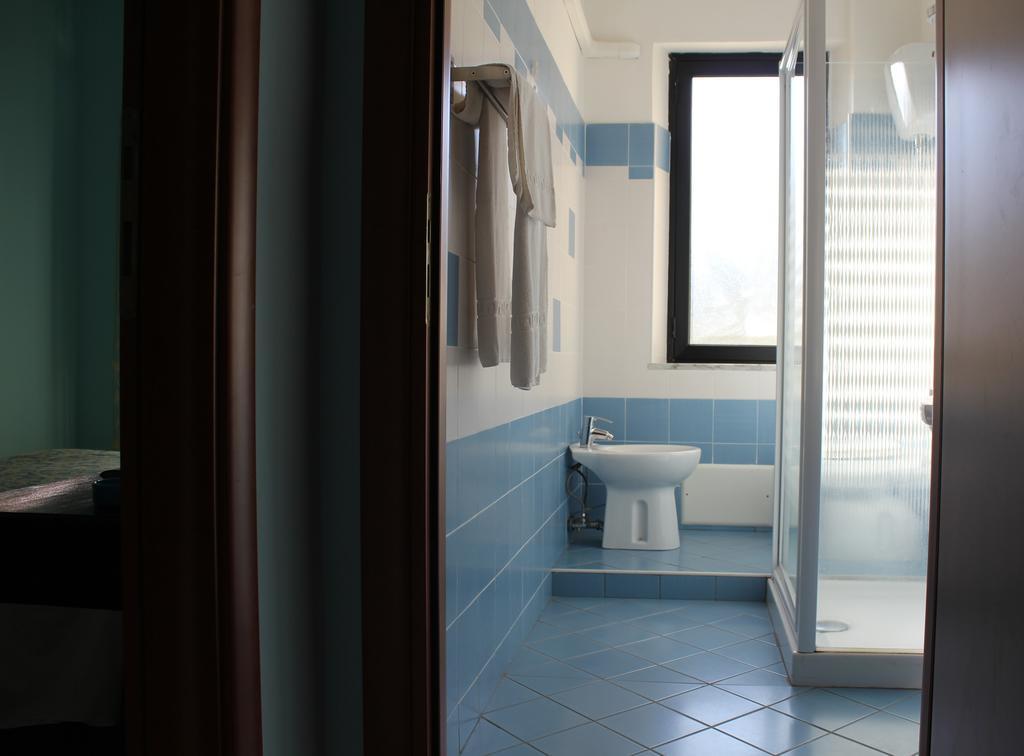 Hotel 106 Sellia Marina Bilik gambar